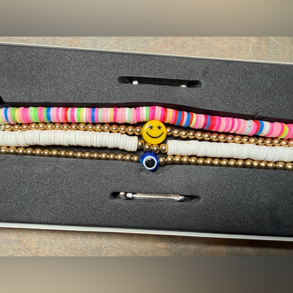 Posh Pink, White & Gold Multi-Stack Beaded Bracelet Set for Apple Watch. - Picture 7 of 8